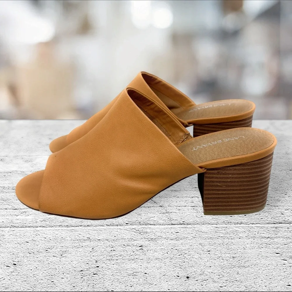 Lane Bryant Platform Shoes Slip On Clog casual Womens Size 11 W Logo Khaki brown